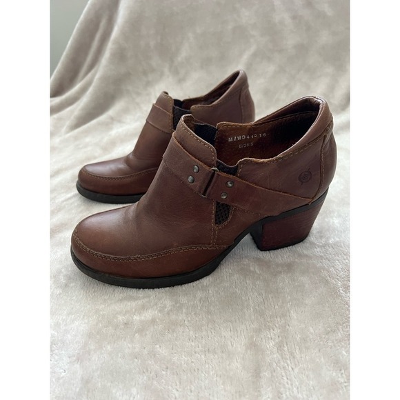 Born Leather Ankle Booties Wooden Heel Size 6 - Picture 3 of 5
